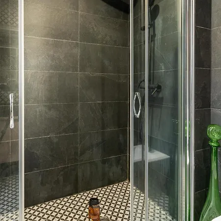 Blonzu Cuba Apartment